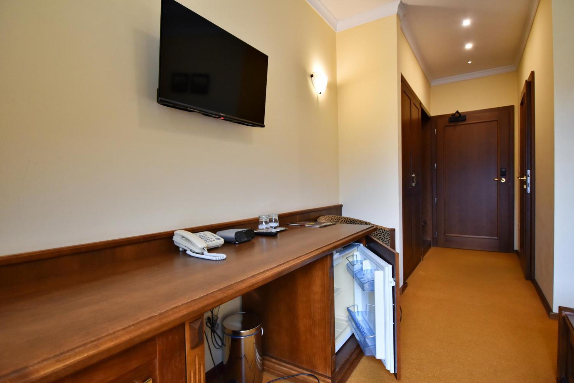 Country Saloon Bela Hotel Kamer foto