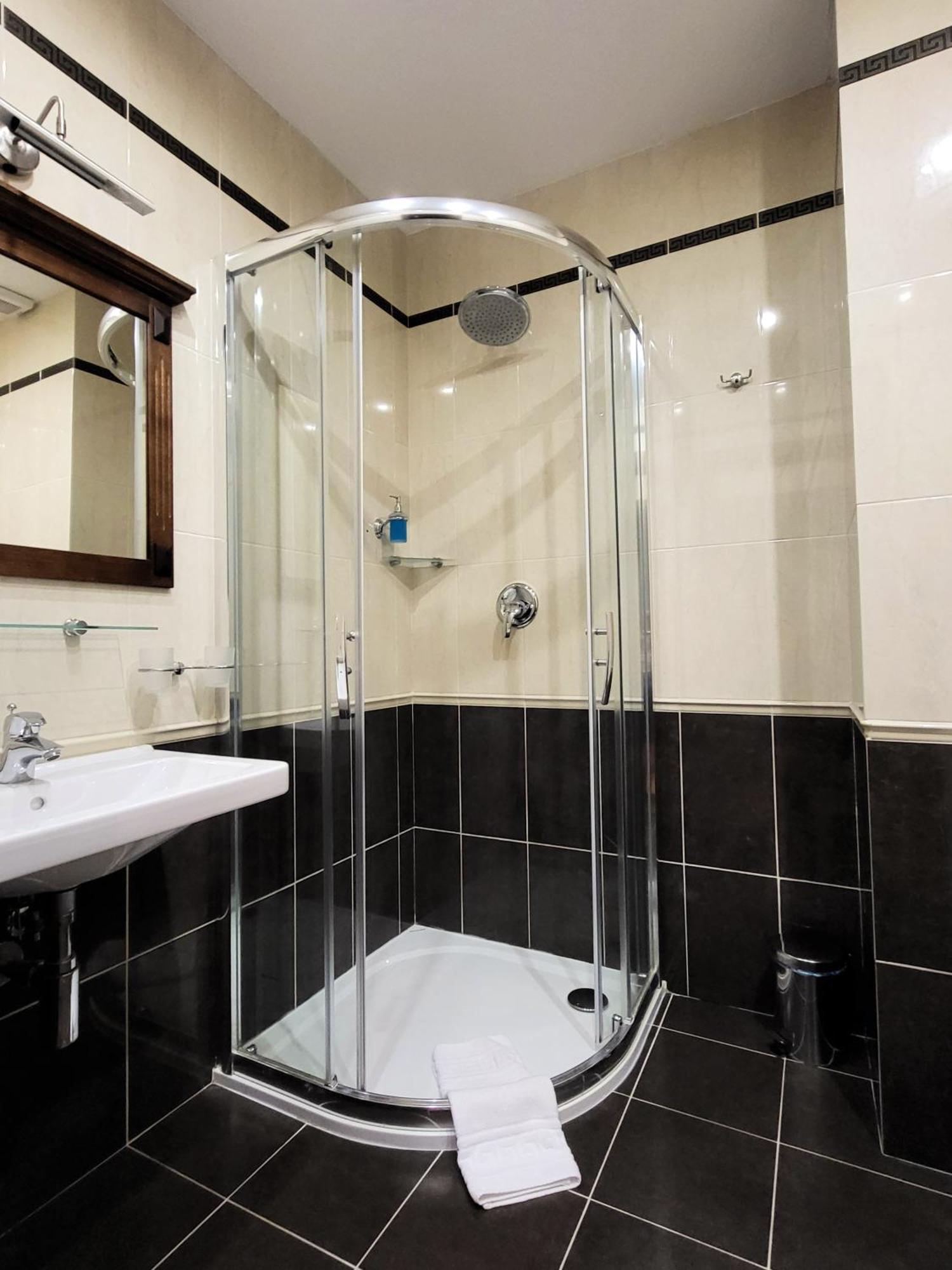 Country Saloon Bela Hotel Kamer foto