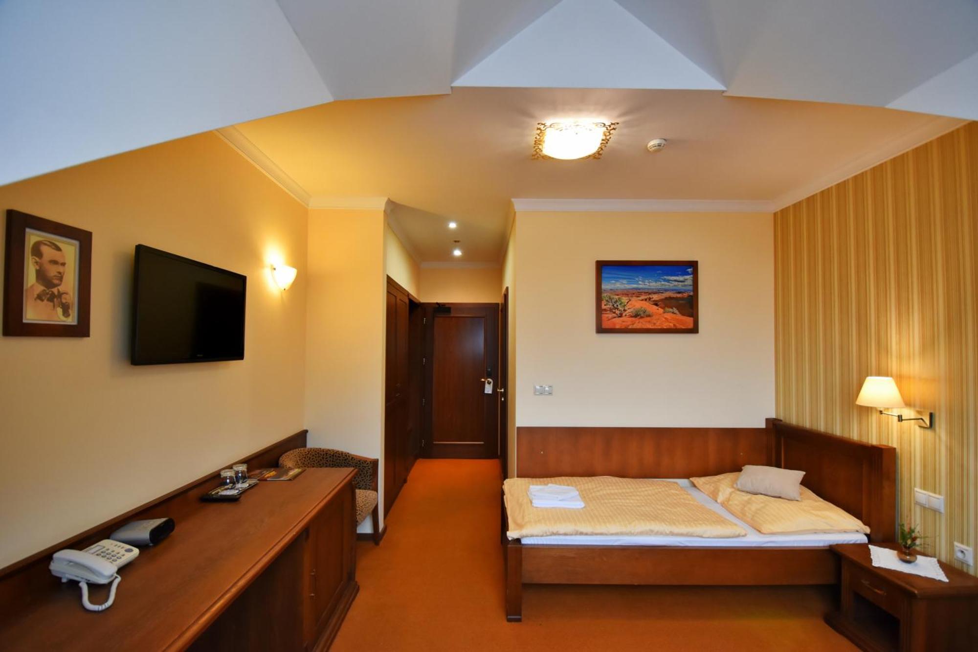 Country Saloon Bela Hotel Kamer foto