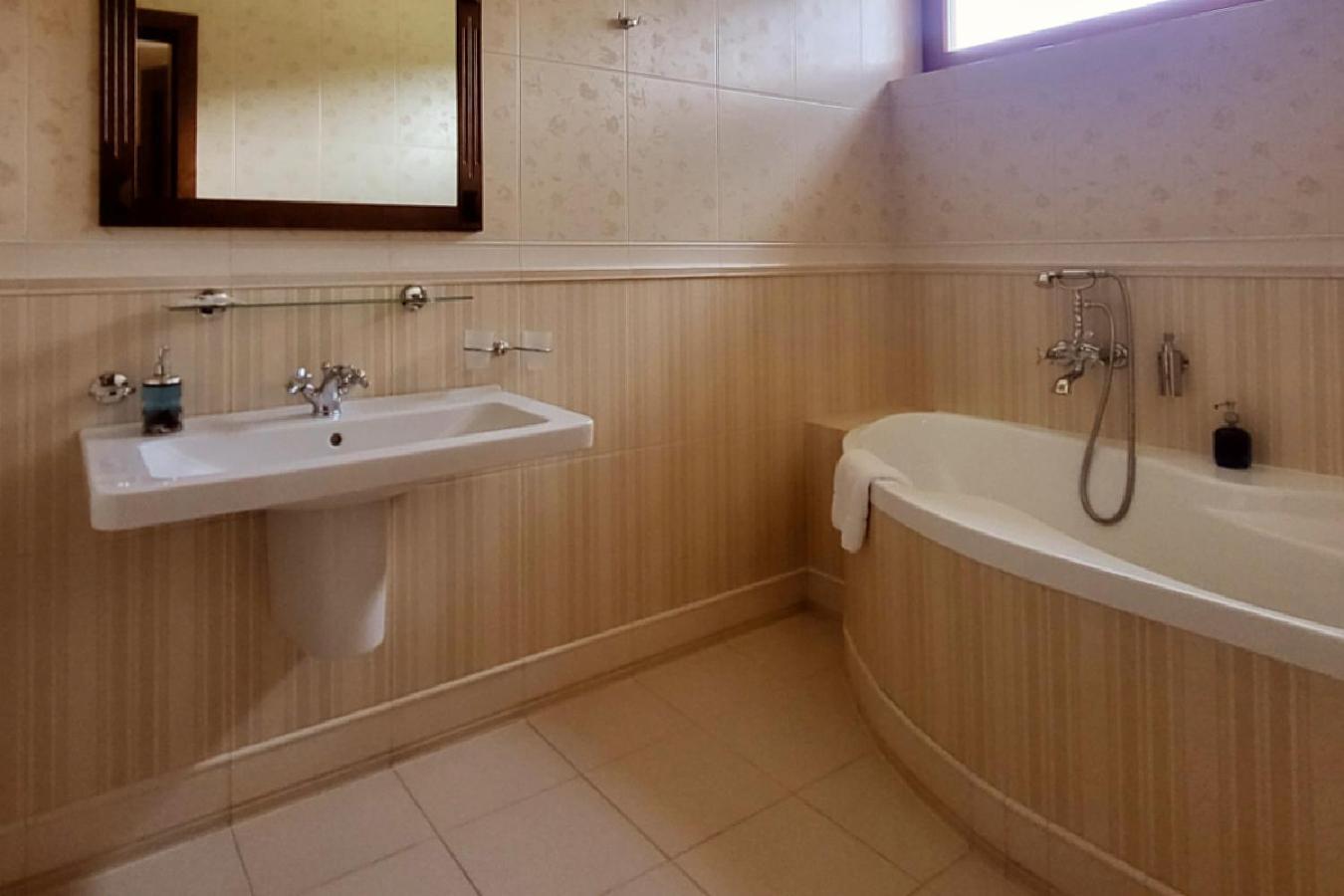 Country Saloon Bela Hotel Kamer foto